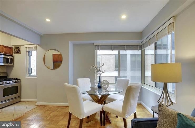 1727 Massachusetts Avenue Nw - Photo 3