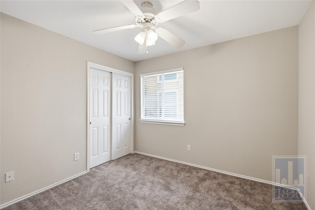 437 Sampson - Photo 15