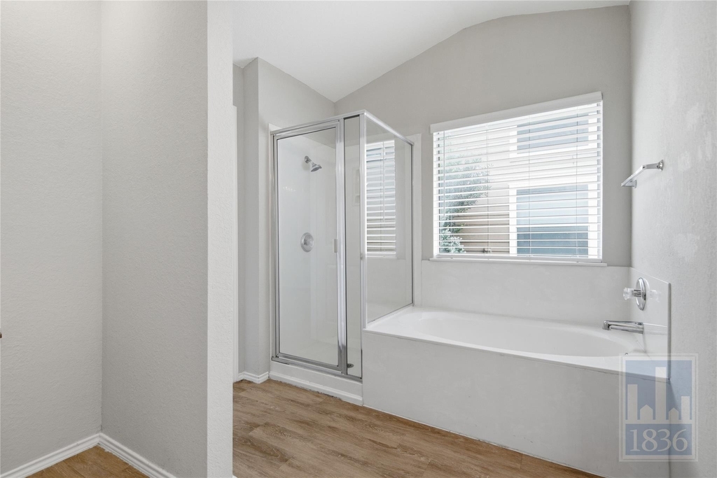 437 Sampson - Photo 16