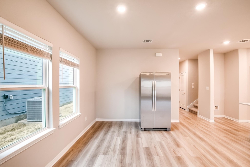 1532 Homestead Farms Dr - Photo 2