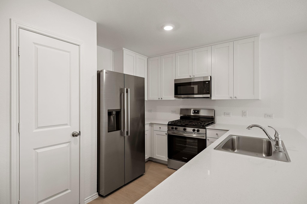 213 Navidad River Dr - Photo 15