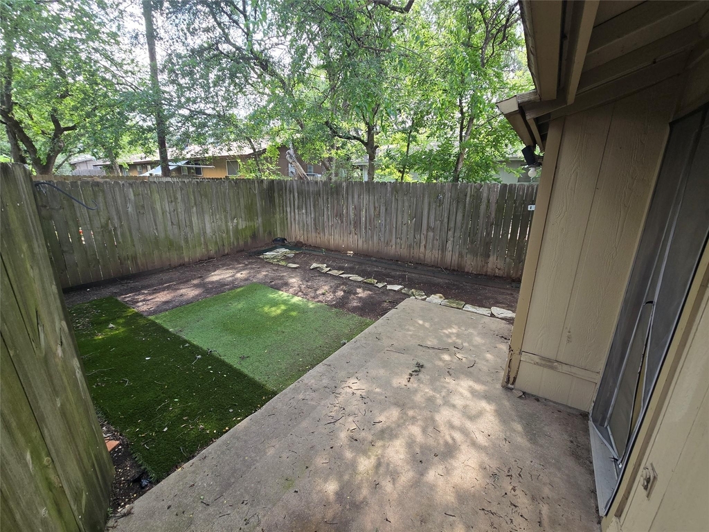 7102 Dan Jean Dr - Photo 10