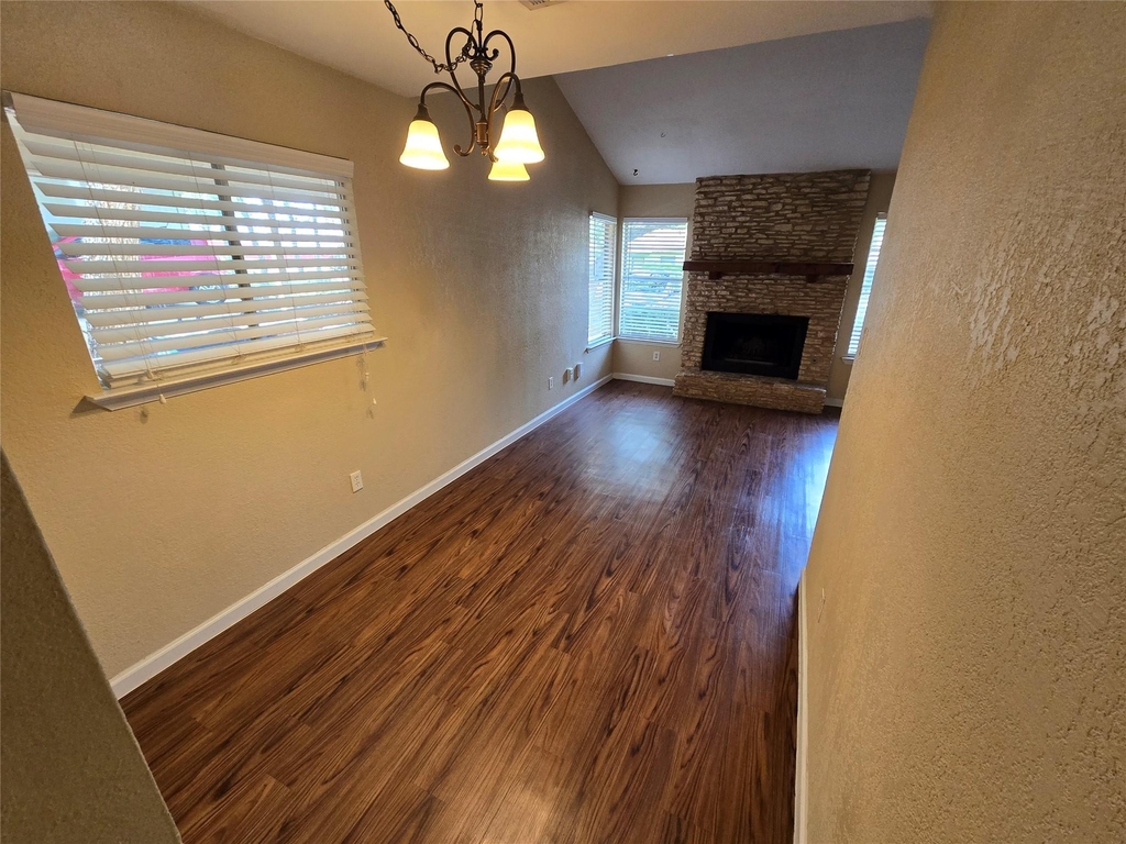 7102 Dan Jean Dr - Photo 3
