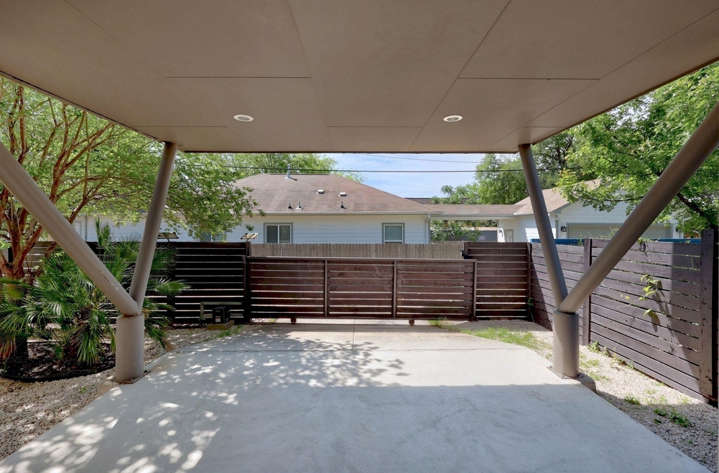 1606 Salina St - Photo 28