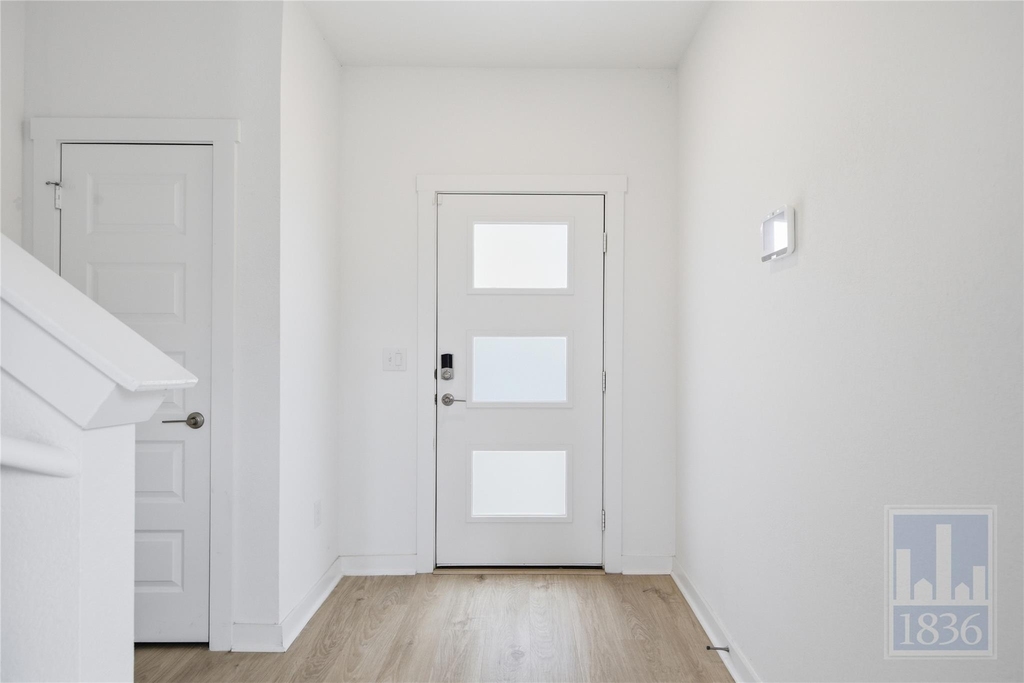 10925 Tildon Ave - Photo 1