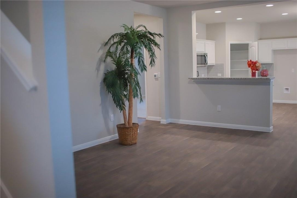 14015 Macquarie Dr - Photo 8