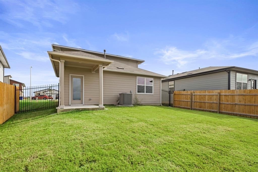 7911 Linda Michelle Ln - Photo 24