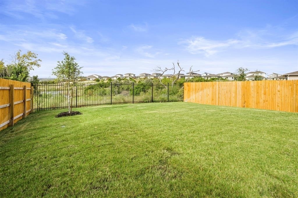 7911 Linda Michelle Ln - Photo 22
