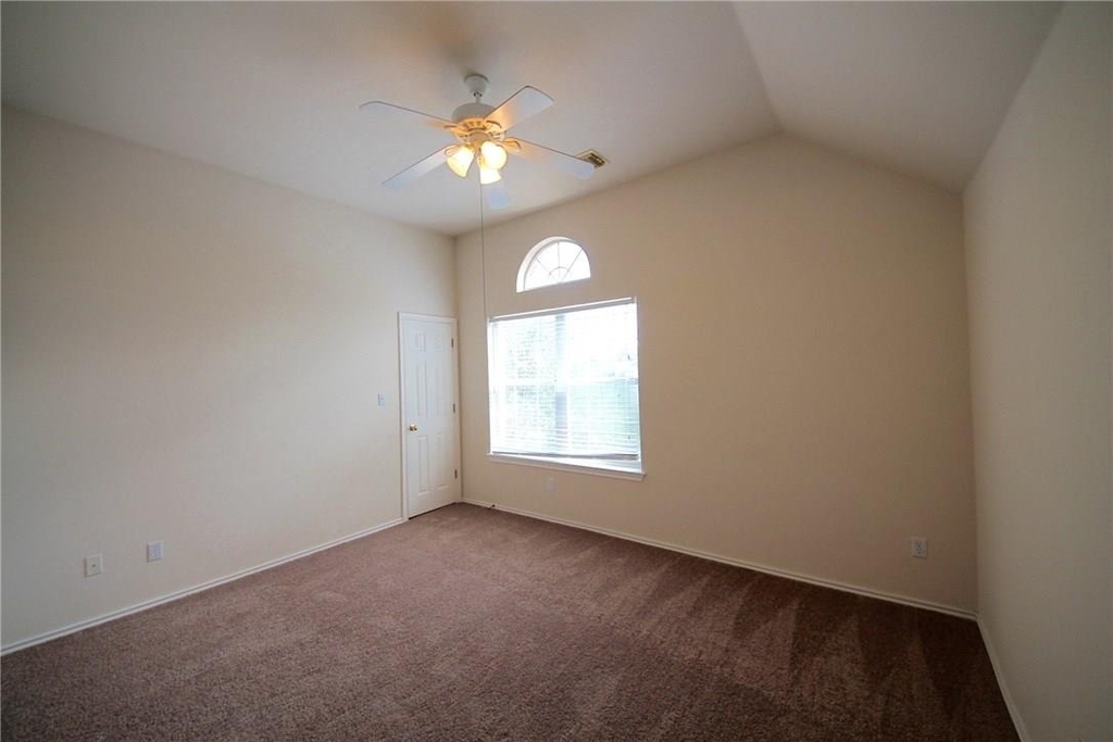 15843 Garrison Cir - Photo 13