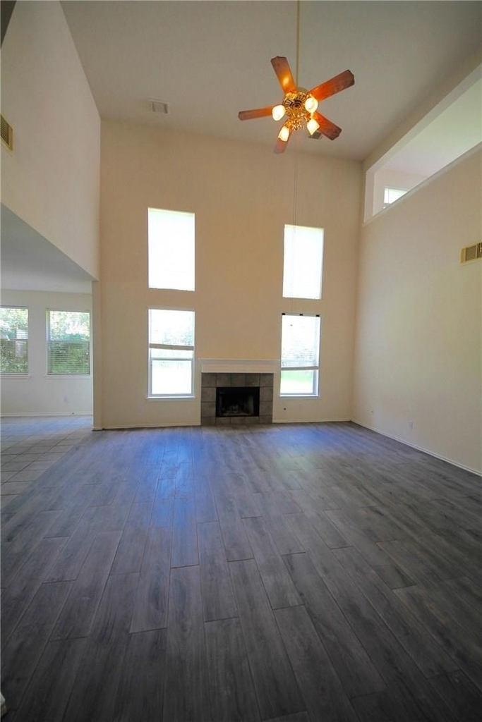 15843 Garrison Cir - Photo 5