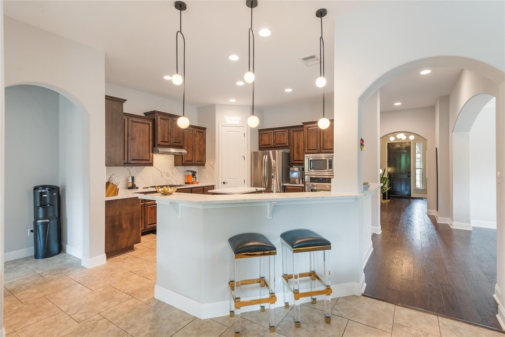 12305 Lostwood Cir - Photo 8