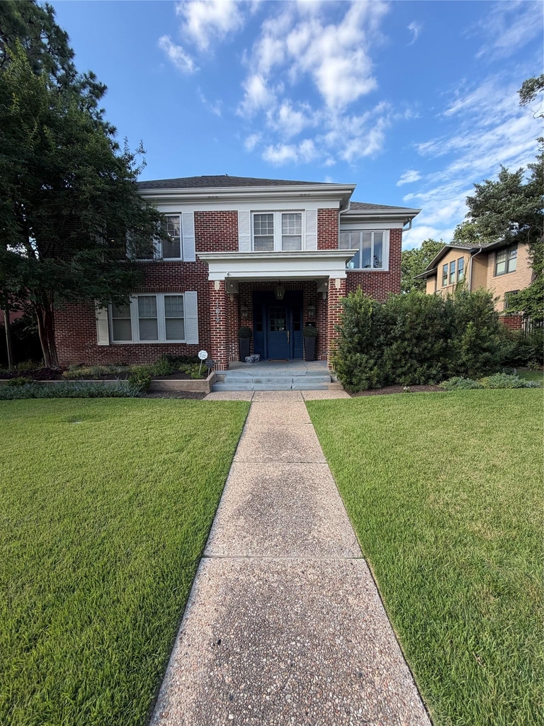 104 W 33rd St - Photo 10