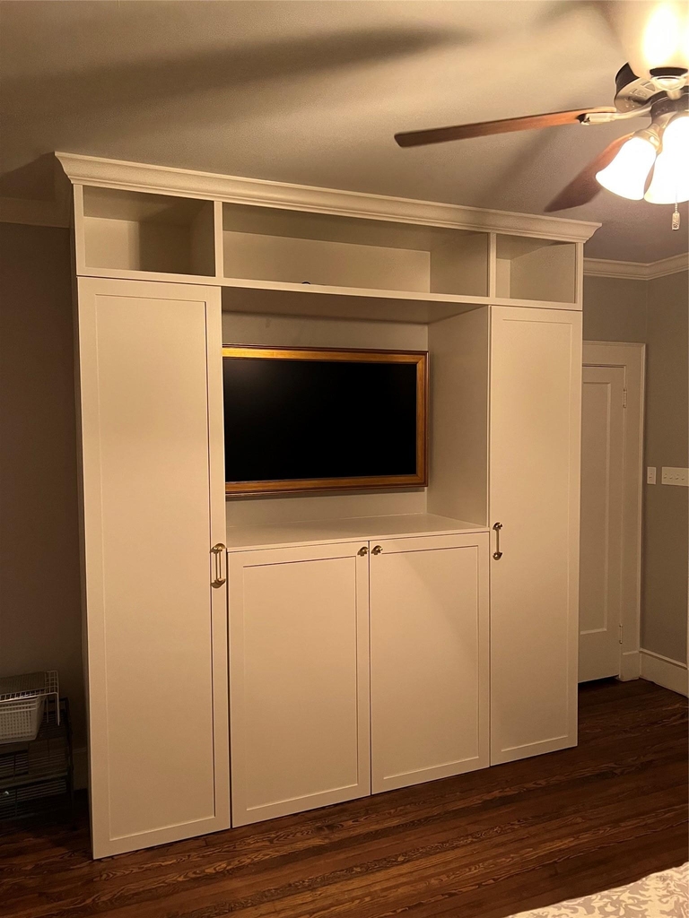 104 W 33rd St - Photo 3