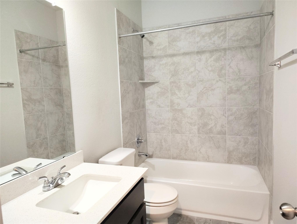 7801 Dakota Cir - Photo 6