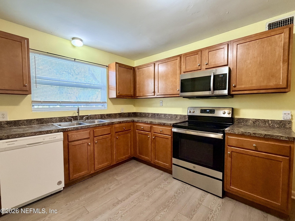 4037 Conga Street - Photo 11