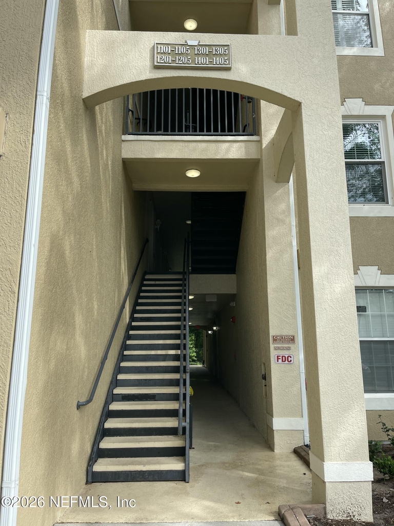 7801 Point Meadows Drive - Photo 2