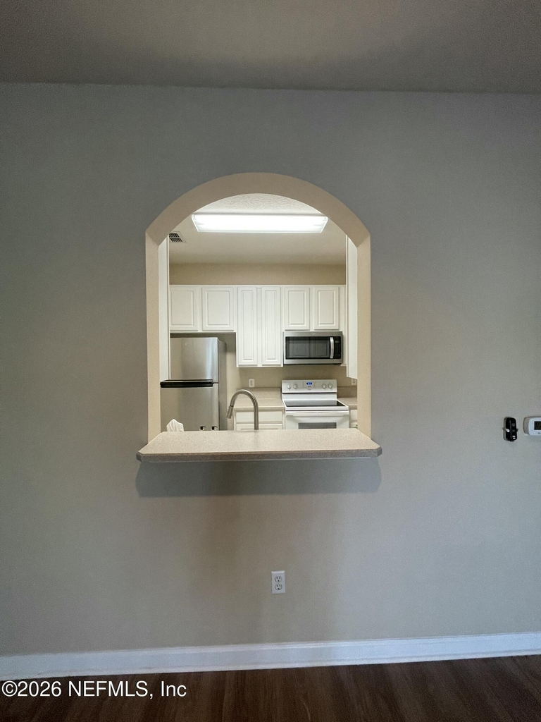 7801 Point Meadows Drive - Photo 13