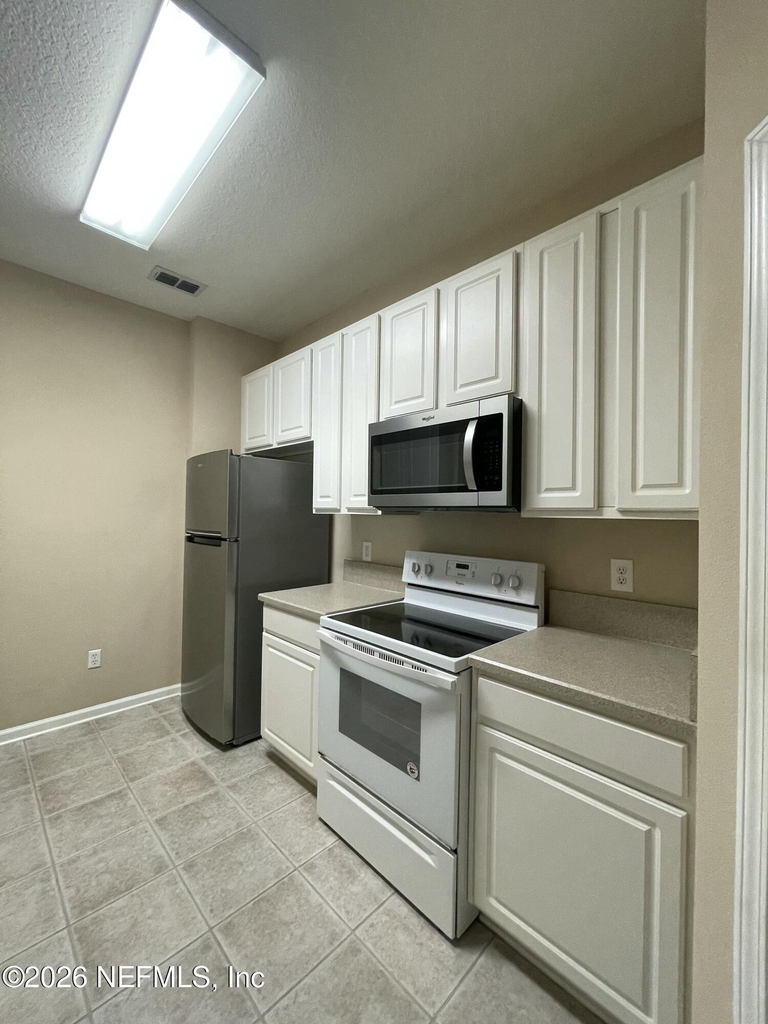 7801 Point Meadows Drive - Photo 16