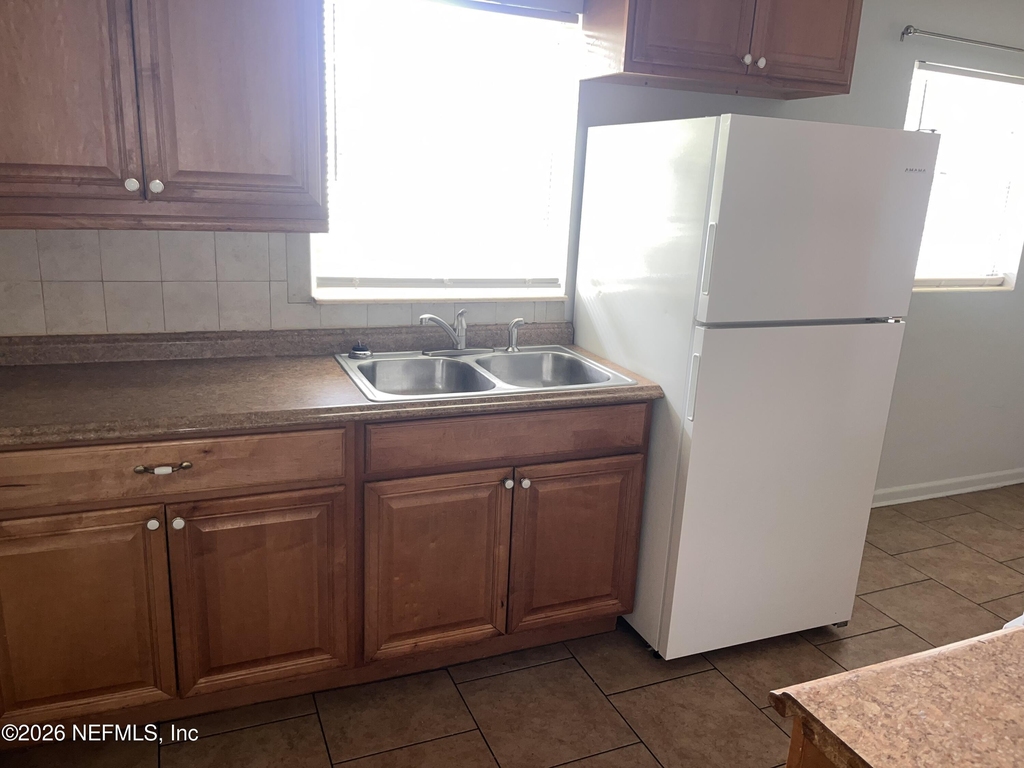 6560 Barmer Drive S - Photo 2