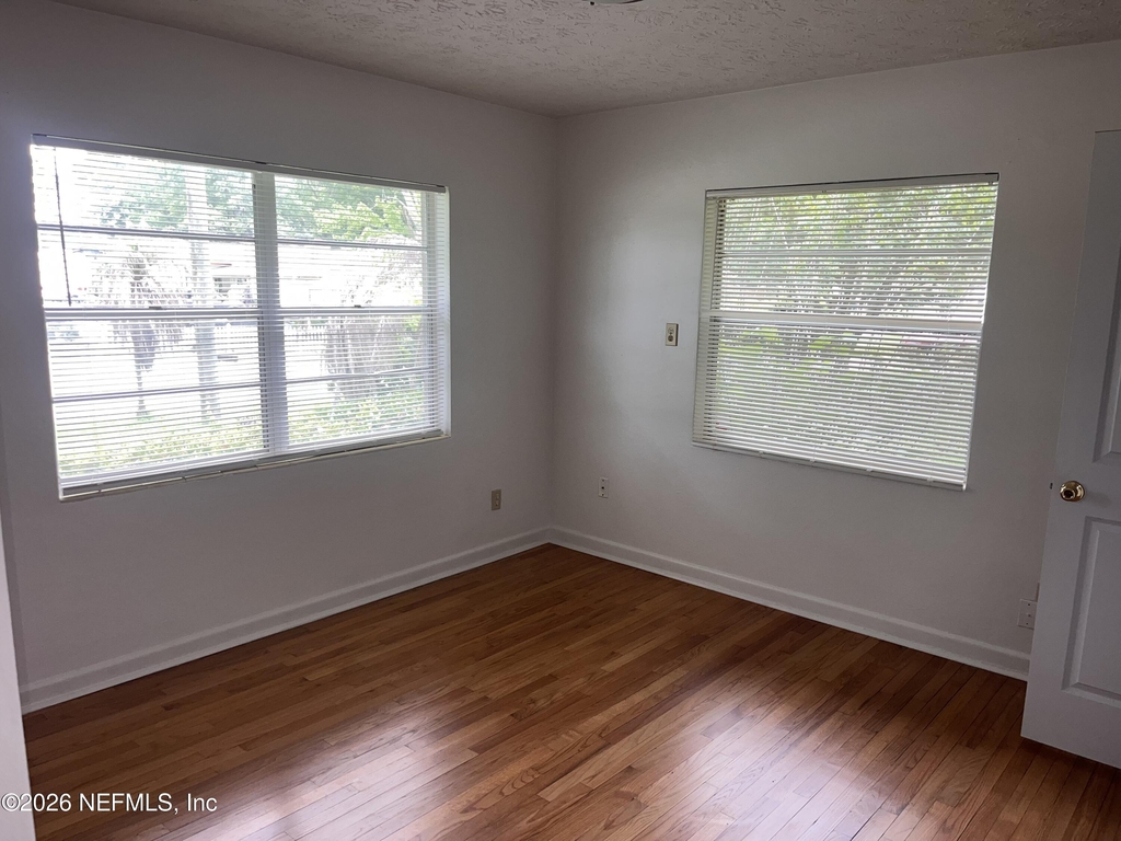 6560 Barmer Drive S - Photo 4