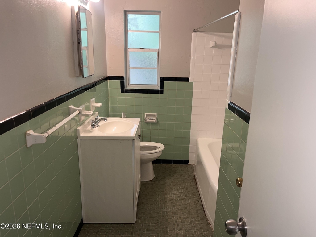 6560 Barmer Drive S - Photo 9