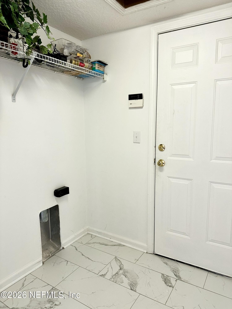 2298 Huckins Court - Photo 9