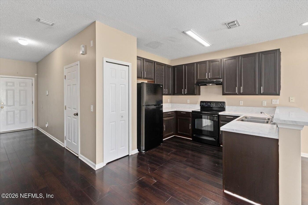 8618 Ribbon Falls Lane - Photo 4
