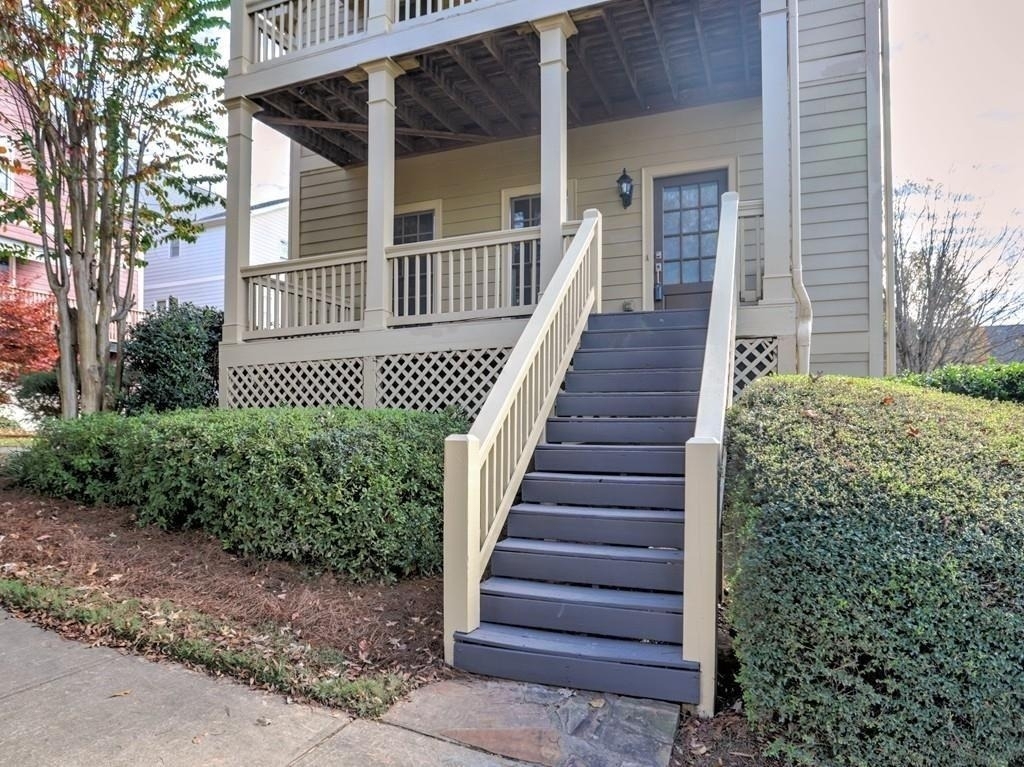 975 Odessa Drive Nw - Photo 3