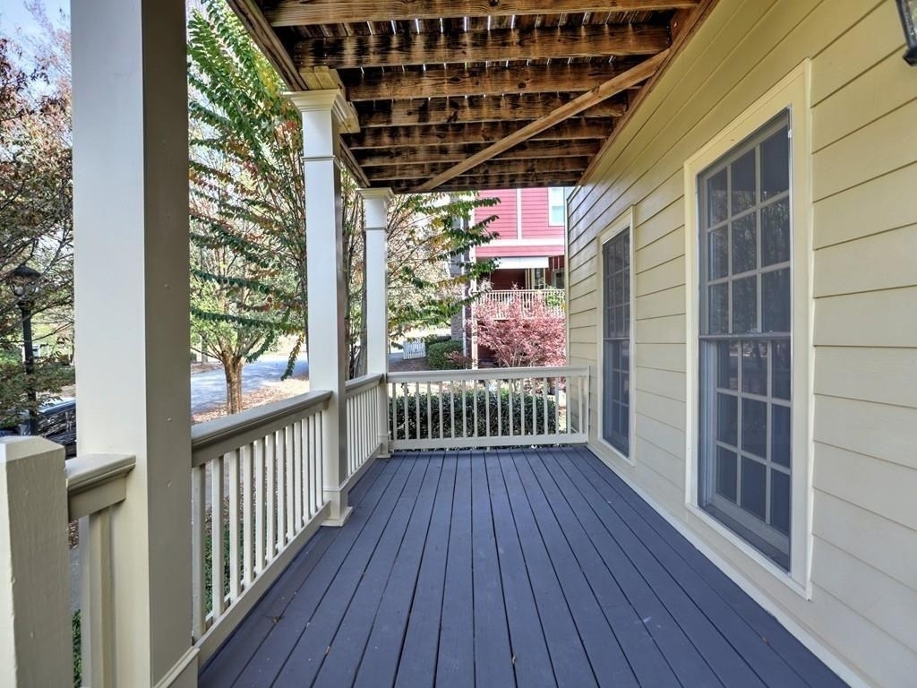 975 Odessa Drive Nw - Photo 4