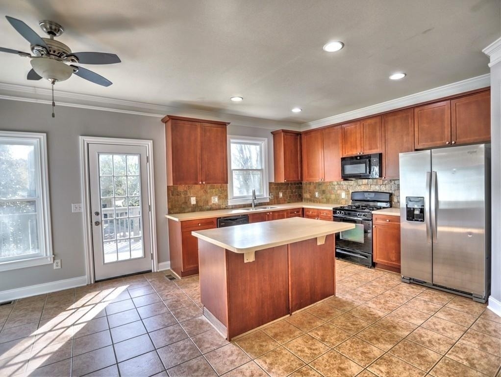 975 Odessa Drive Nw - Photo 16
