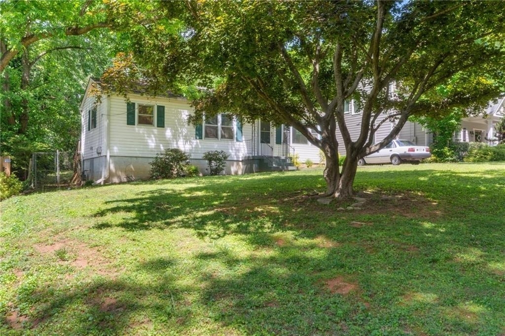 1682 Bridgeport Drive Ne - Photo 1