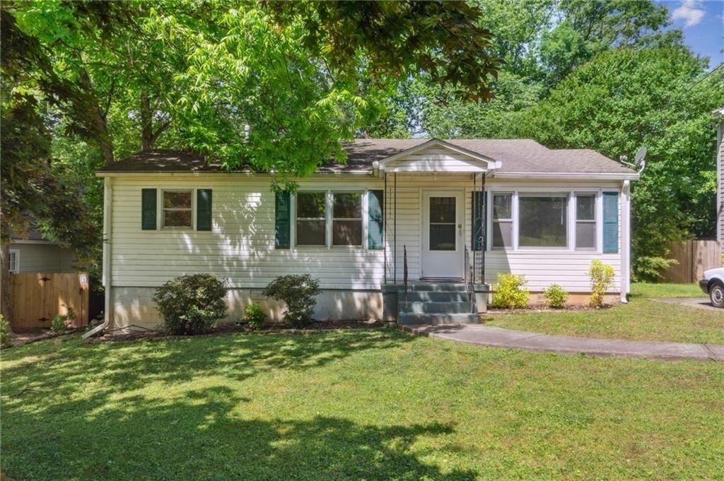 1682 Bridgeport Drive Ne - Photo 0