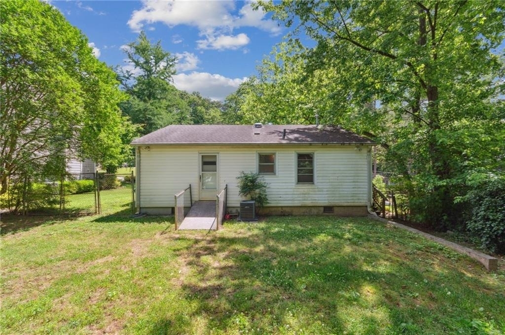 1682 Bridgeport Drive Ne - Photo 19