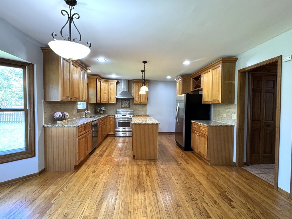 1217 Yorkshire Drive - Photo 8