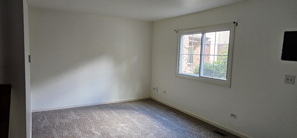 833 Village Quarter Road - Photo 1