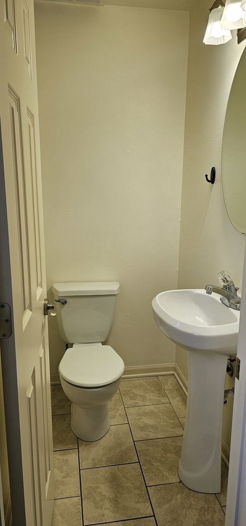 833 Village Quarter Road - Photo 18