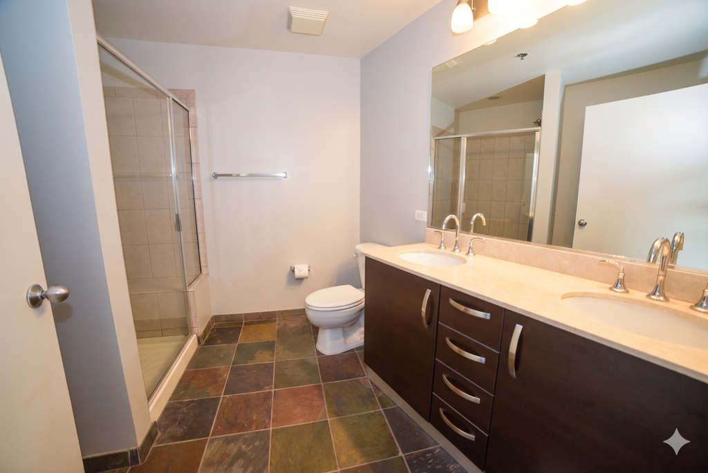225 S Sangamon Street - Photo 7