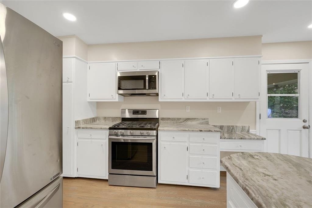 4517 E Kings Point Circle - Photo 9