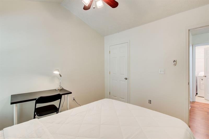 1204 Gates Circle Se - Photo 19