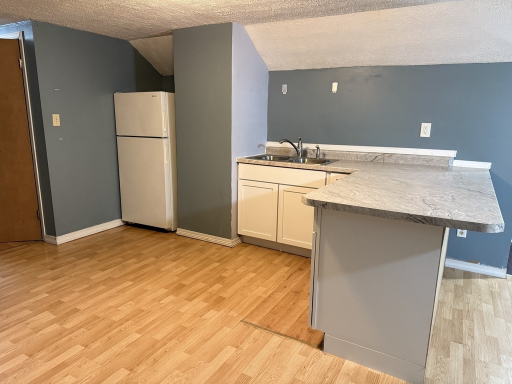 220 7th Street - Photo 9