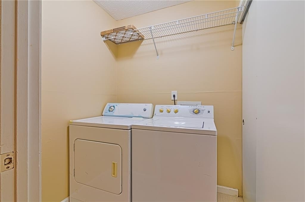 1808 Augusta Drive Se - Photo 9