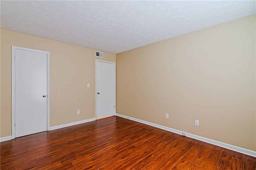 1808 Augusta Drive Se - Photo 11