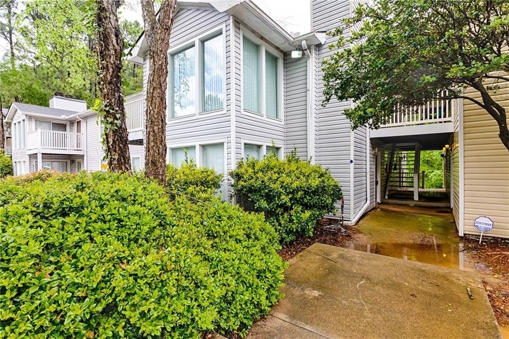 1808 Augusta Drive Se - Photo 17