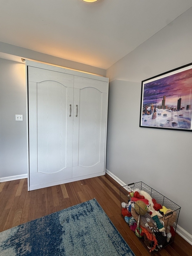 1355 N Sandburg Terrace - Photo 7