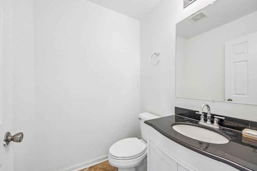 673 E Fountainview Drive - Photo 14