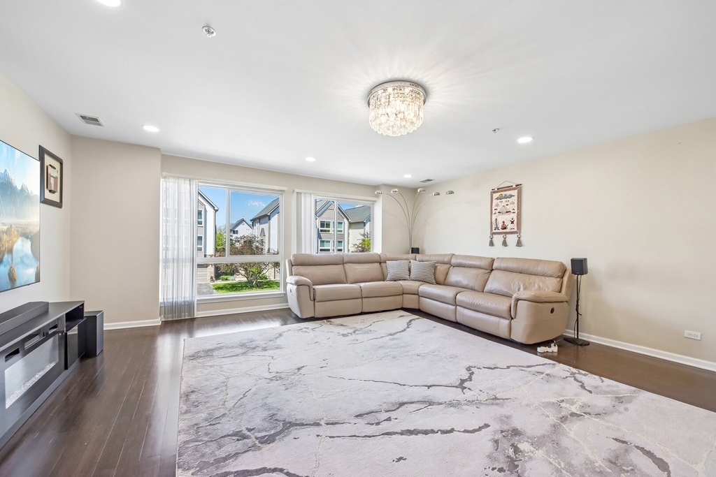 673 E Fountainview Drive - Photo 5
