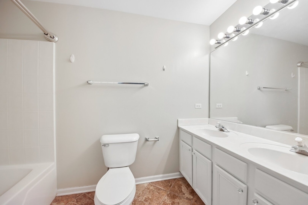 673 E Fountainview Drive - Photo 17