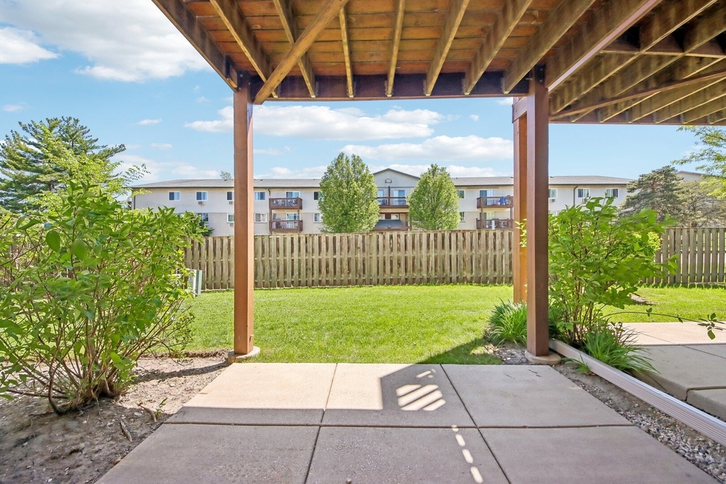 673 E Fountainview Drive - Photo 33