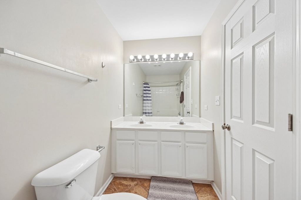 673 E Fountainview Drive - Photo 18