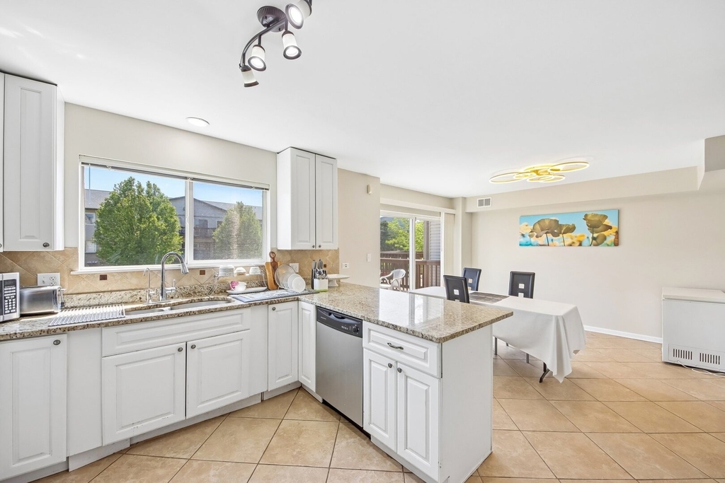 673 E Fountainview Drive - Photo 12
